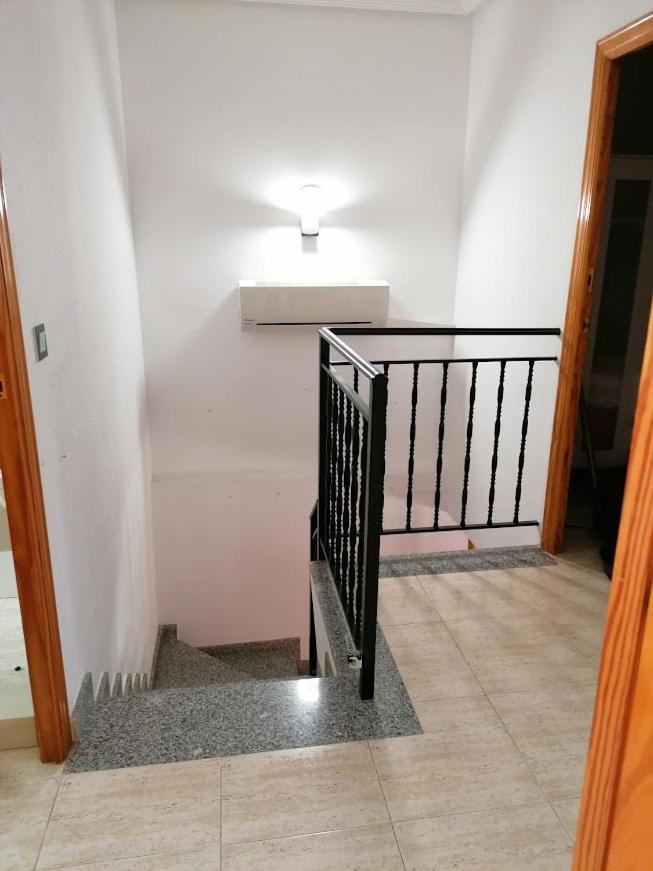 Magnificent 3 Bedroom House Close To The Beach With Community Swimming Pool Santa Pola Dış mekan fotoğraf
